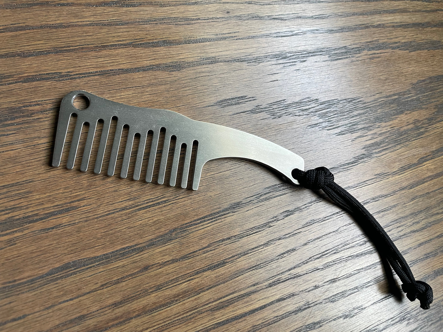 Mini EDC Beard Comb with Handle and Paracord Lanyard