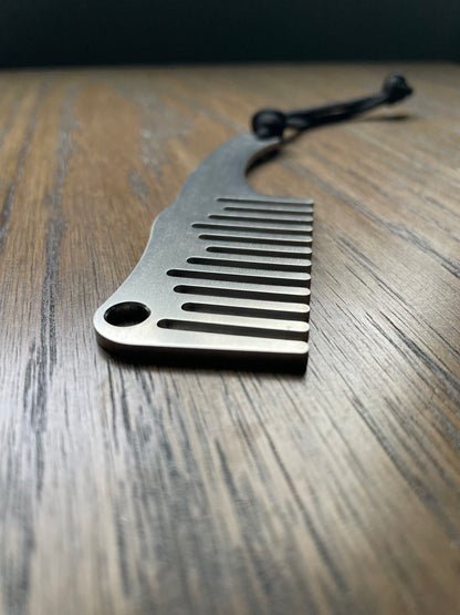 Mini EDC Beard Comb with Handle and Paracord Lanyard
